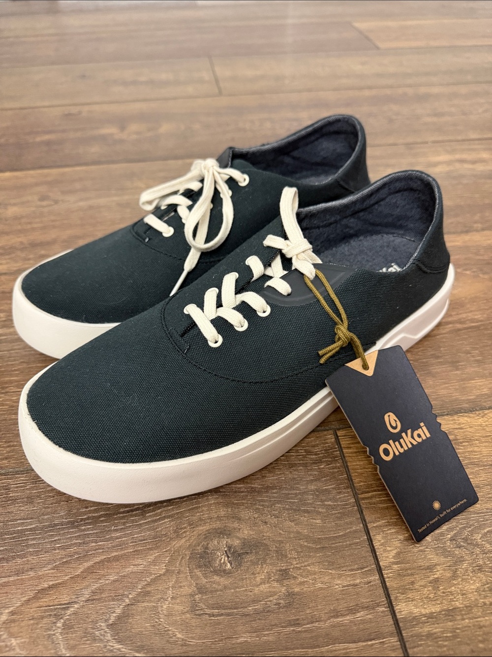 NWT Olukai Tradewind Shoes, Size 12
